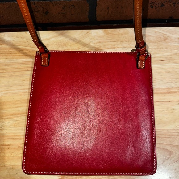 Dooney & Bourke Rich Red Leather bag - Picture 4 of 9